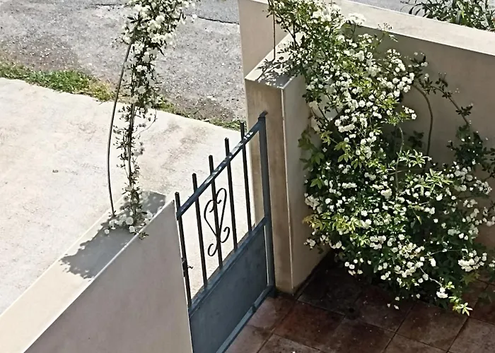 L-ostalet * Bages (Aude)